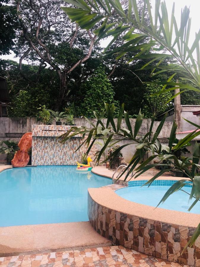 Havendwell Garden Resort Mambajao Exterior photo