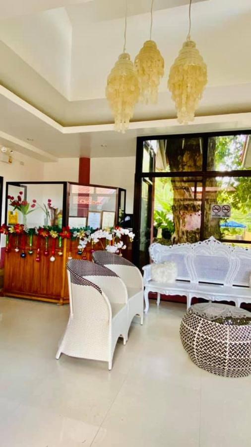 Havendwell Garden Resort Mambajao Exterior photo